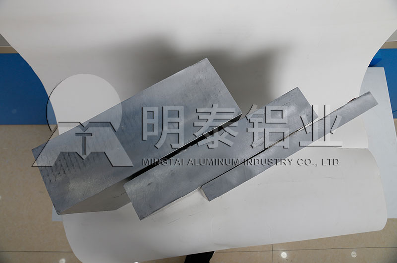 河南5052鋁板、6061鋁板生產(chǎn)廠家有哪些？?jī)r(jià)格多少？