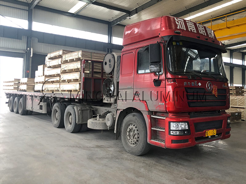 鄭州裝飾裝潢用5052A鋁板_符合環(huán)保標(biāo)準(zhǔn)_價格優(yōu)惠